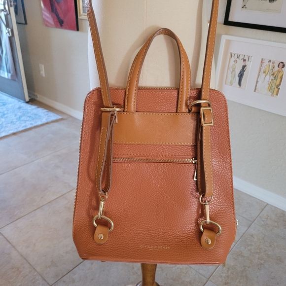 DIVINA FIRENZE Pebbled Leather Colorblock Convertible Backpack‎ Crossbody main image 5